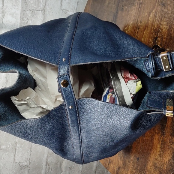 Michael Kors "Colgate" Reversible Leather/Suede Shoulder Bag - Picture 7 of 14